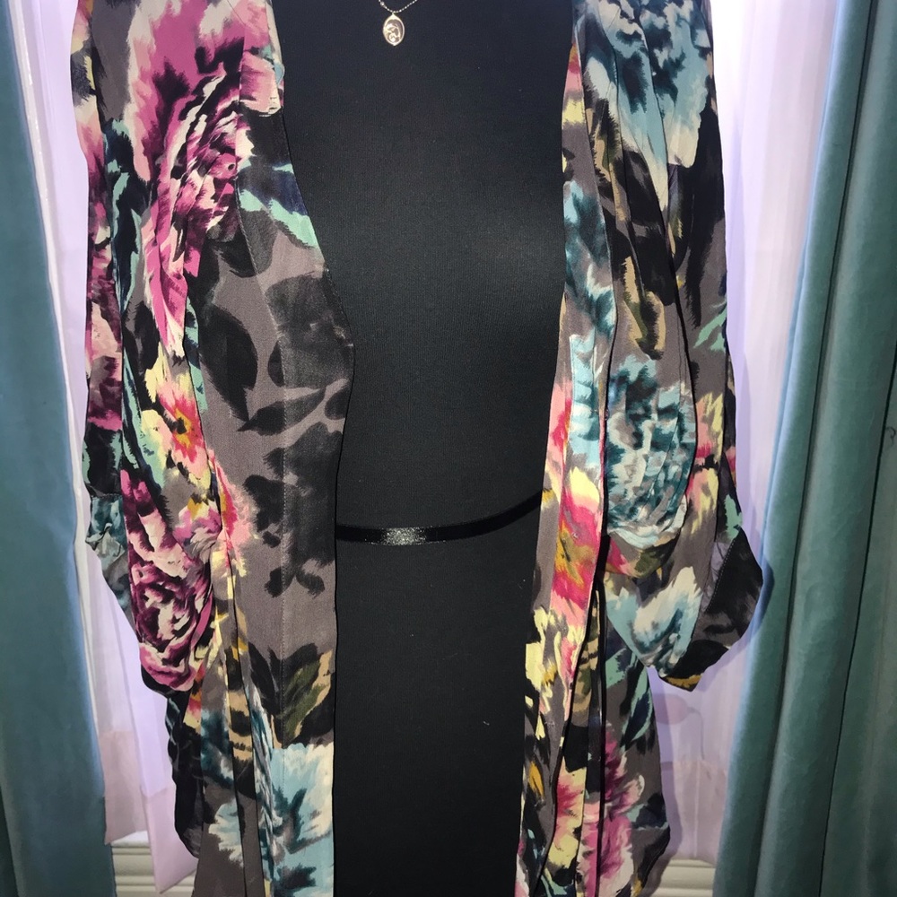 Blouse - Picture 7 of 7
